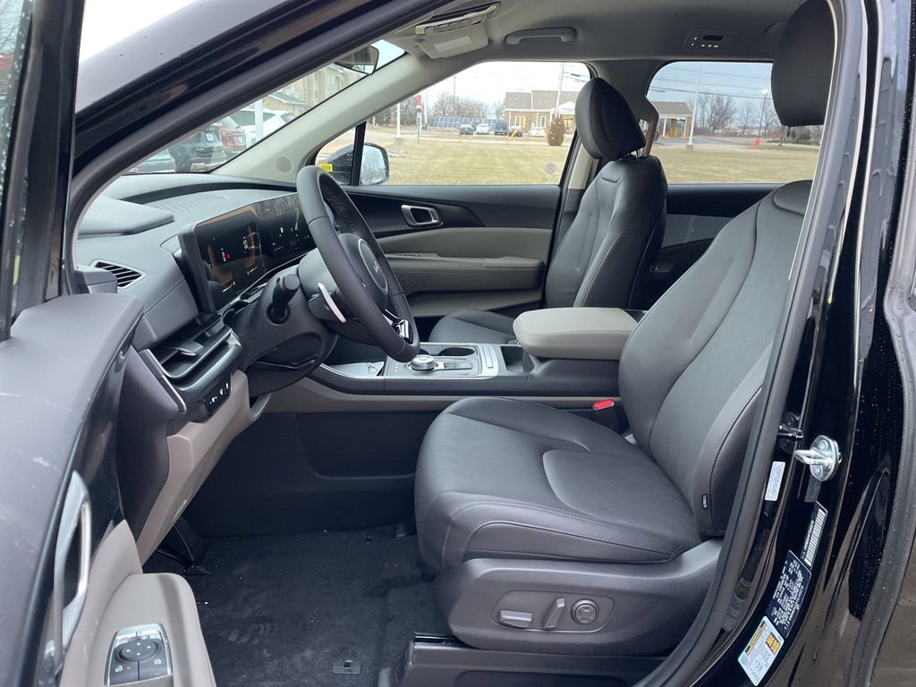 New 2026 Kia Carnival LXS image 8