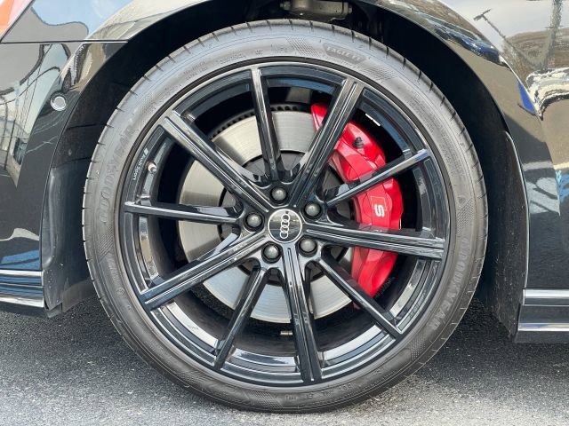 Used 2023 Audi S8 image 24