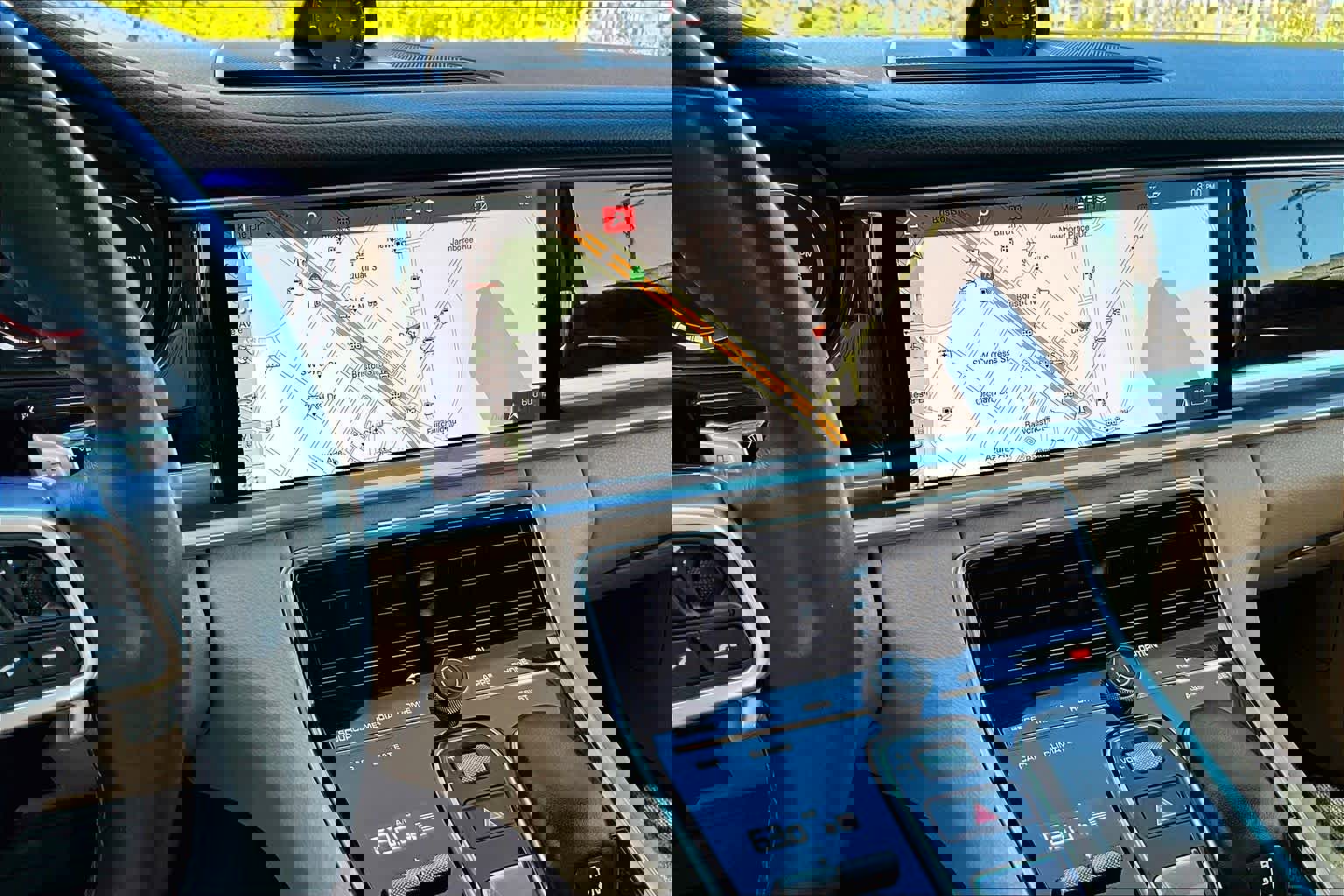 Used 2018 Porsche Panamera image 6