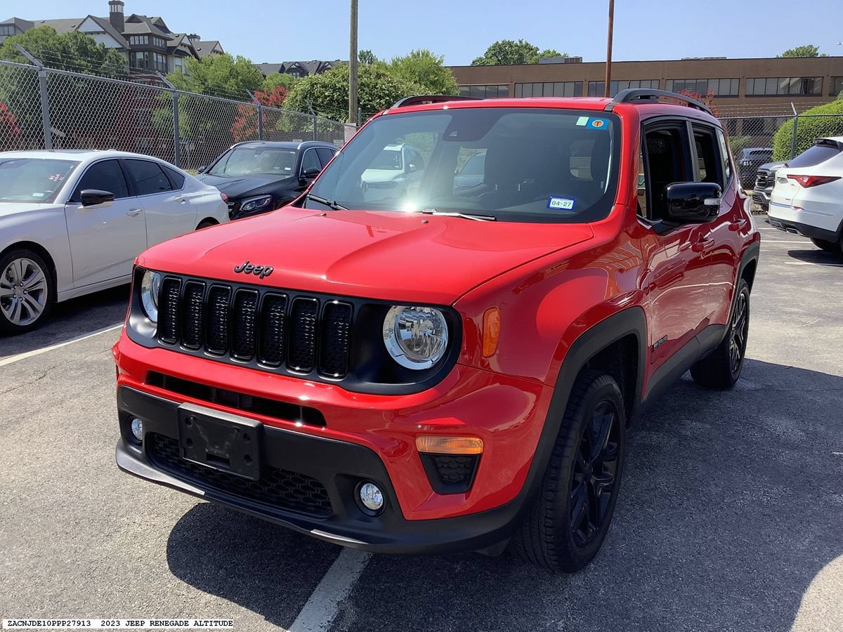 Used 2023 Jeep Renegade Altitude AWD/4WD image 4
