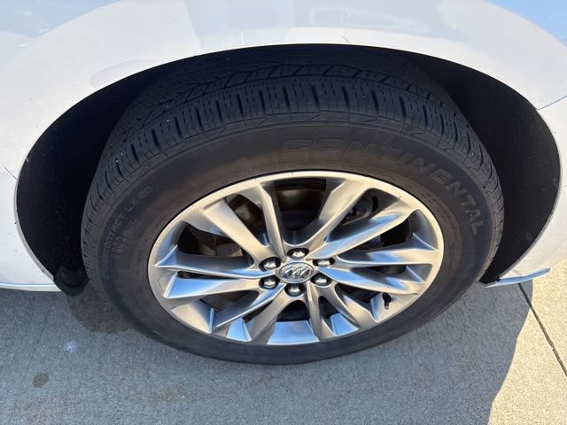 Used 2024 Buick Enclave Avenir w/ Avenir Technology Package AWD/4WD image 63