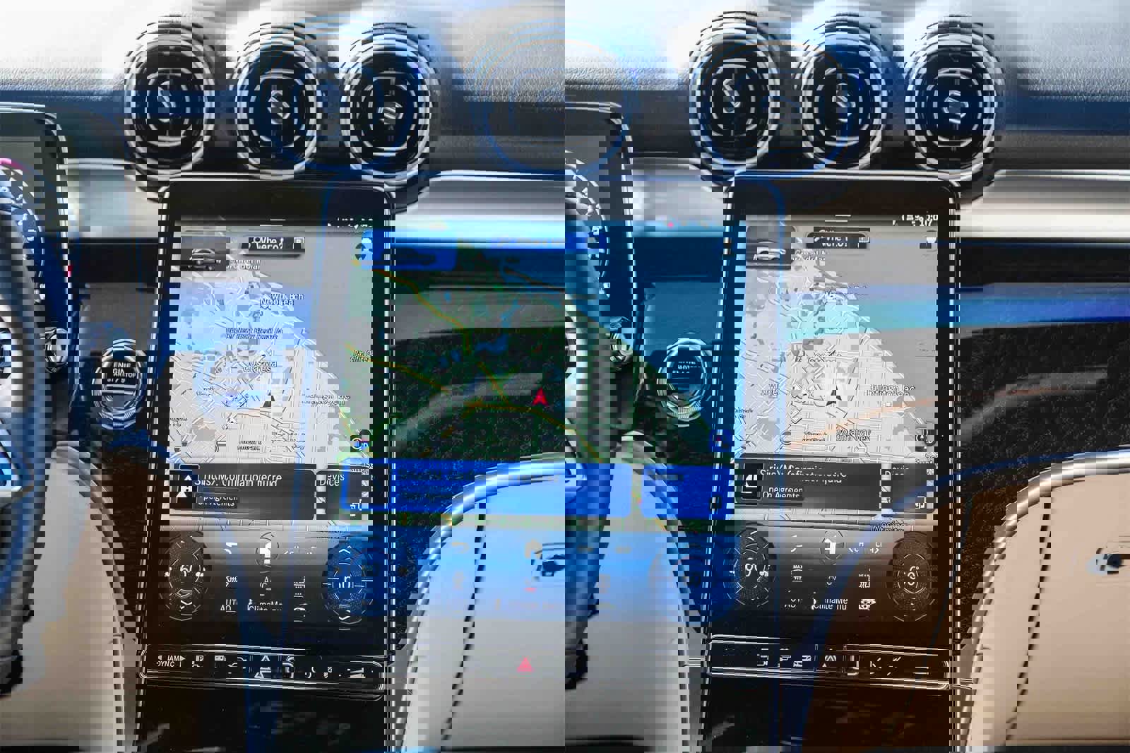 Used 2025 Mercedes-Benz GLC 350e 4MATIC image 10