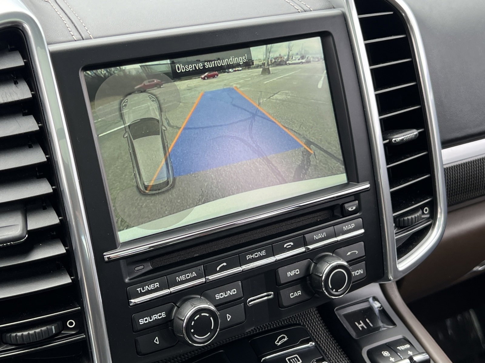 Used 2016 Porsche Cayenne Turbo S image 28