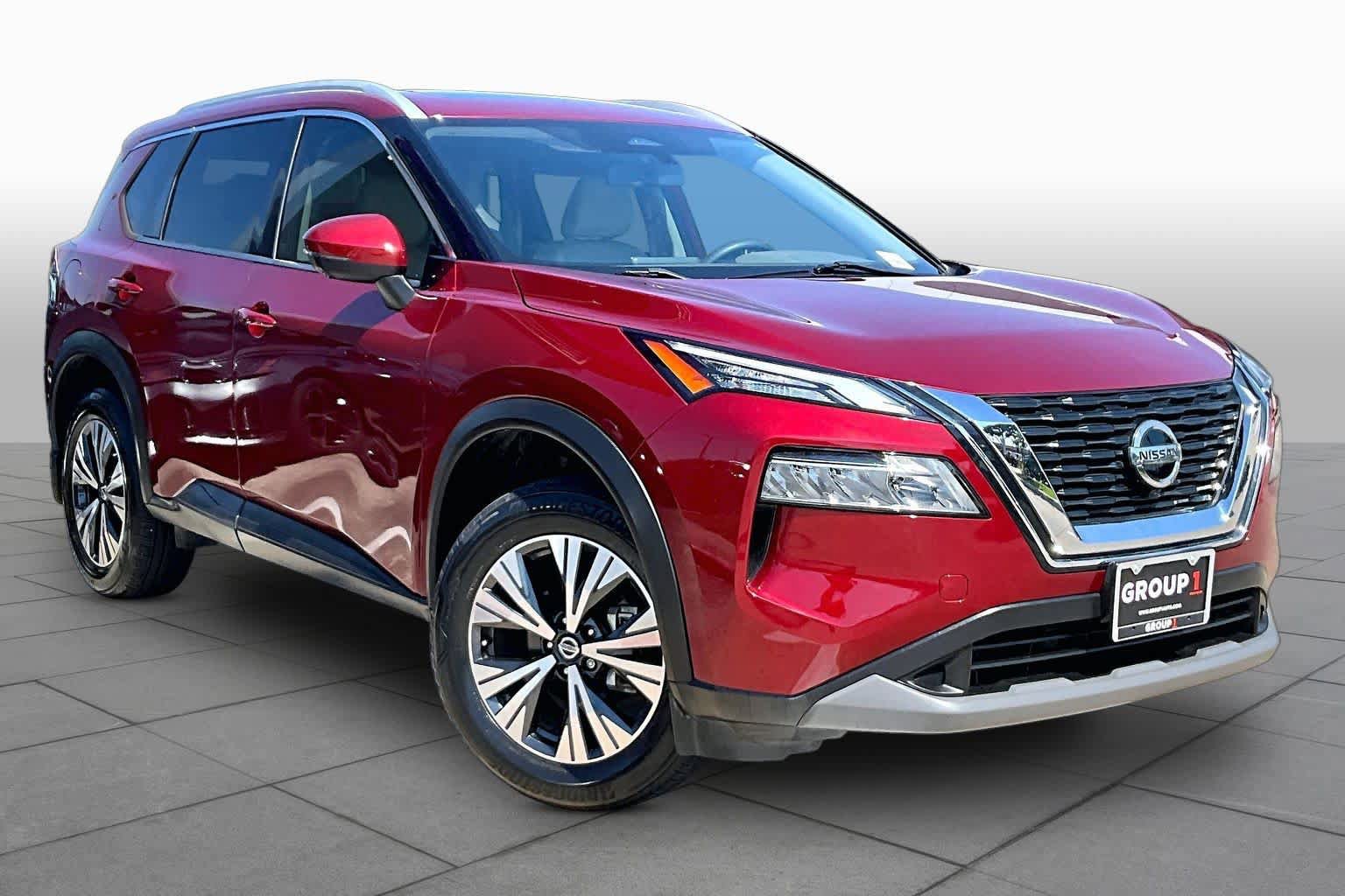 Certified 2021 Nissan Rogue SV w/ Premium Package FWD image 3