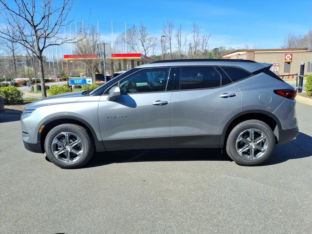 New 2026 Chevrolet Blazer LT w/ Convenience Package FWD image 29