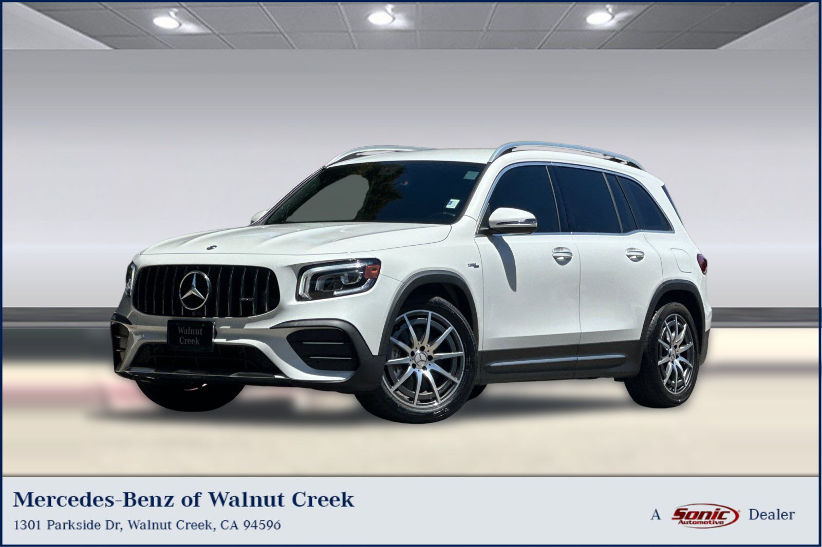 Used 2021 Mercedes-Benz GLB 35 AMG 4MATIC image 1
