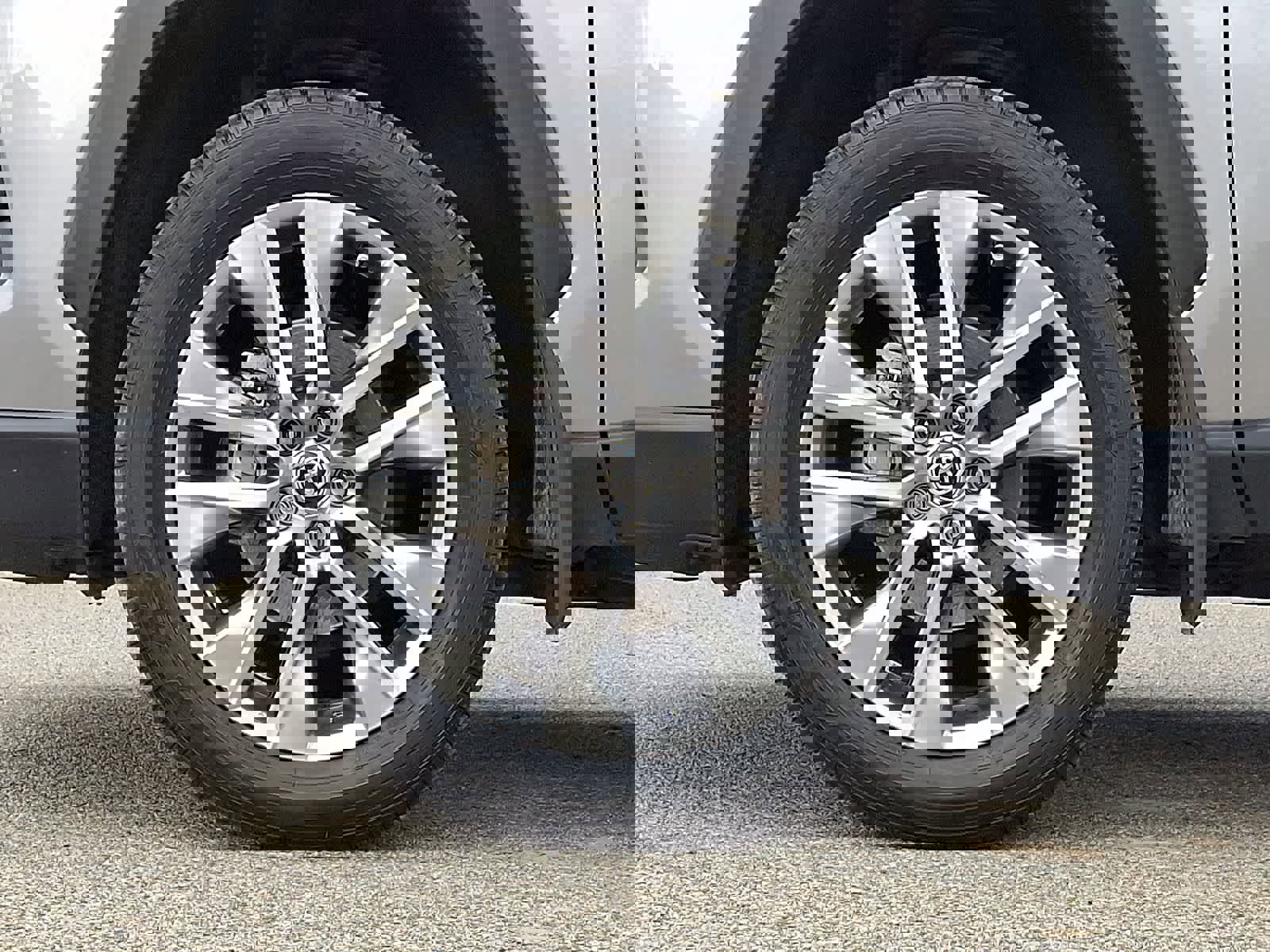 Used 2023 Toyota RAV4 XLE Premium image 11