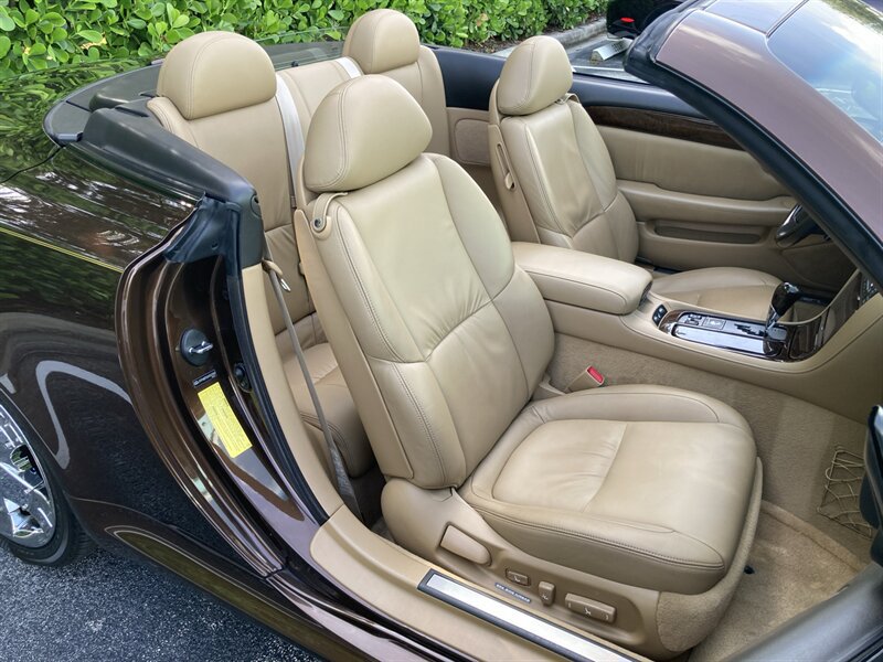 Used 2006 Lexus SC 430 Convertible RWD image 16