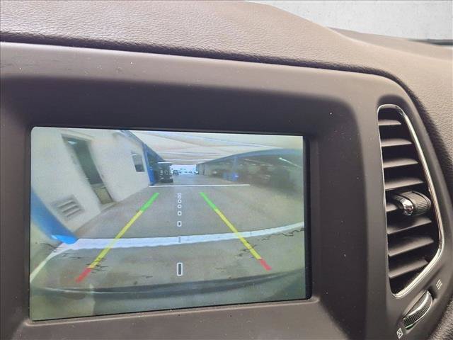Used 2019 Jeep Compass Latitude w/ Popular Equipment Group FWD image 12