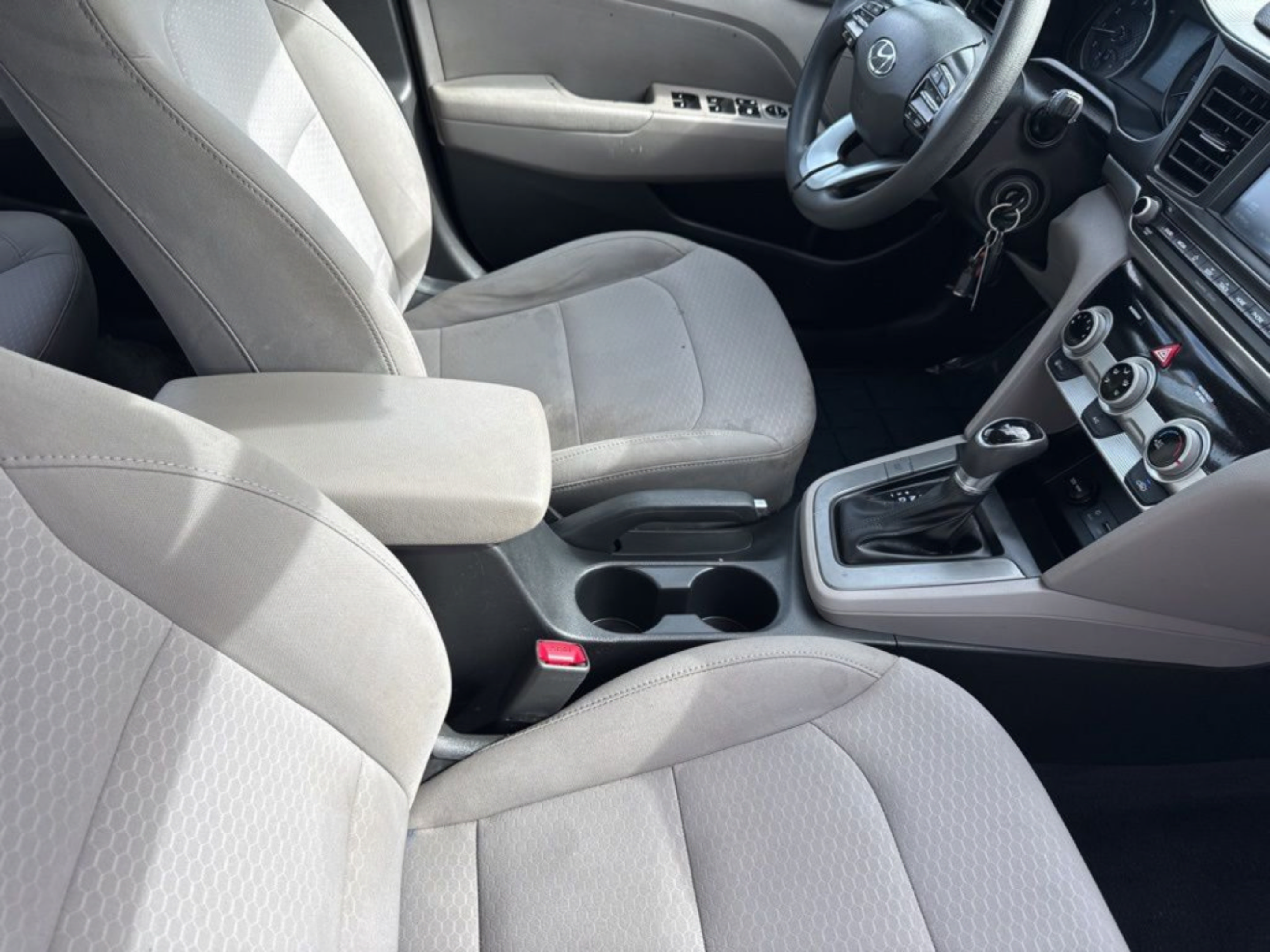 Used 2019 Hyundai Elantra SEL FWD image 23