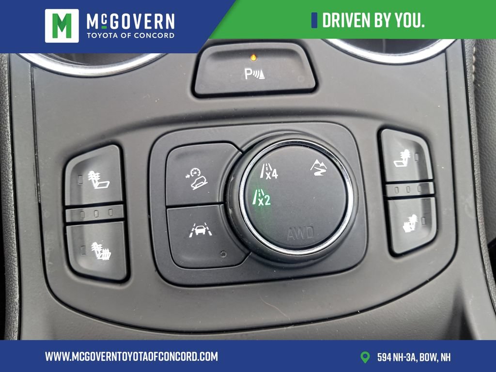 Used 2024 GMC Terrain SLT w/ Infotainment Package II AWD/4WD image 34