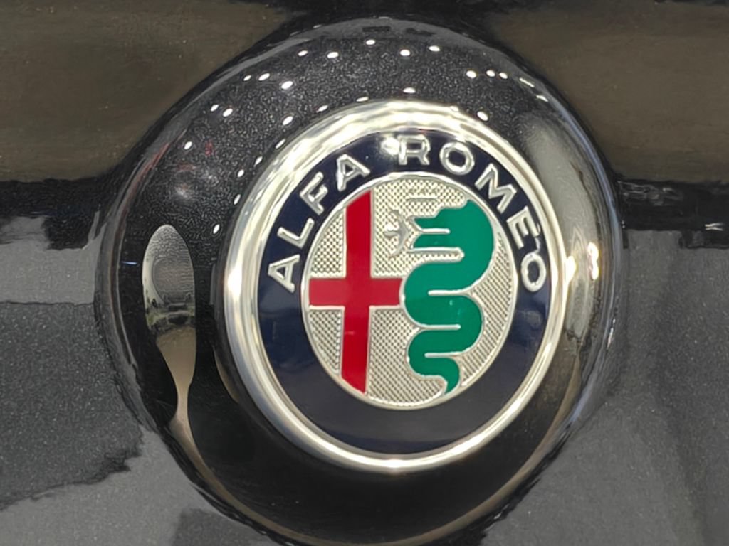 Used 2018 Alfa Romeo Stelvio AWD w/ Cold Weather Package image 42