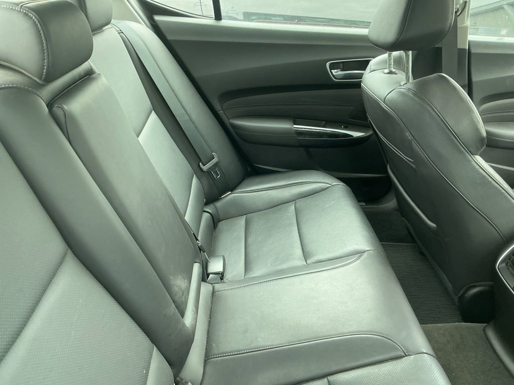 Used 2018 Acura TLX w/ Technology Package image 9