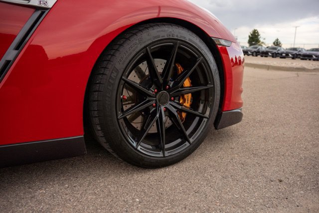 Used 2009 Nissan GT-R Premium AWD/4WD image 9