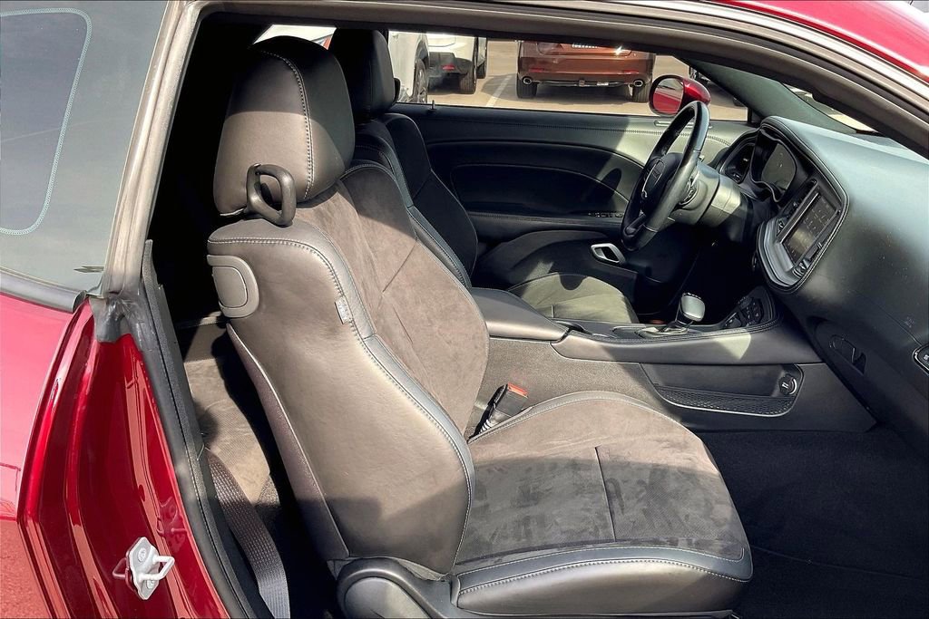 Used 2023 Dodge Challenger R/T w/ Plus Package image 10