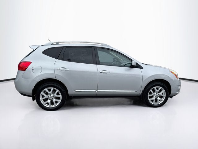 Used 2013 Nissan Rogue SL AWD/4WD image 4