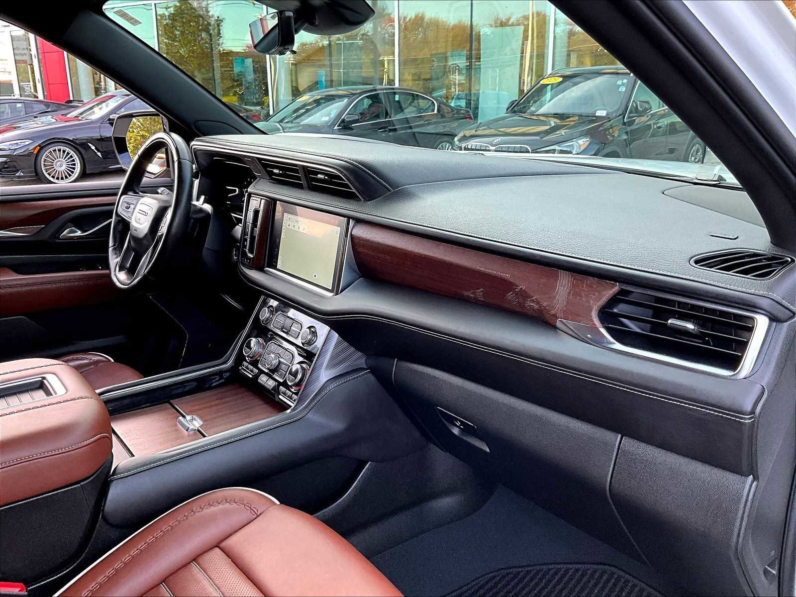 Used 2024 GMC Yukon Denali Ultimate image 14