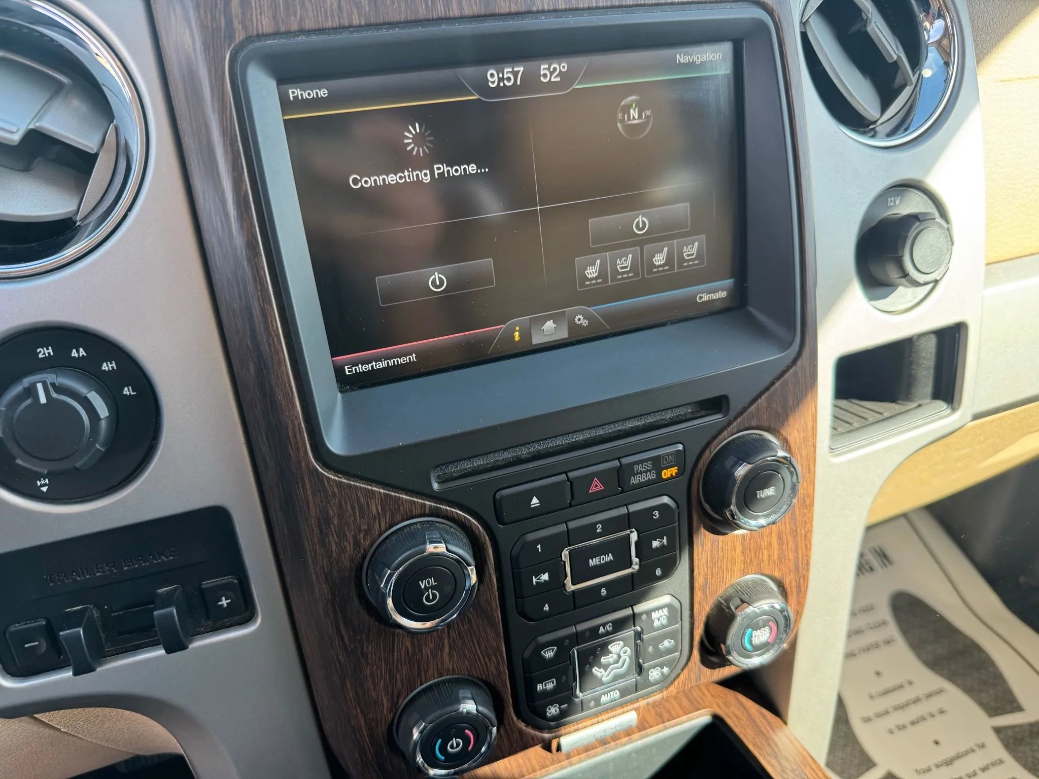 Used 2014 Ford F150 Lariat w/ Equipment Group 502A Luxury image 11