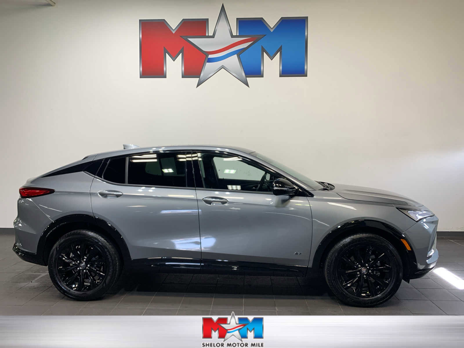 Used 2025 Buick Envista Sport Touring image 1