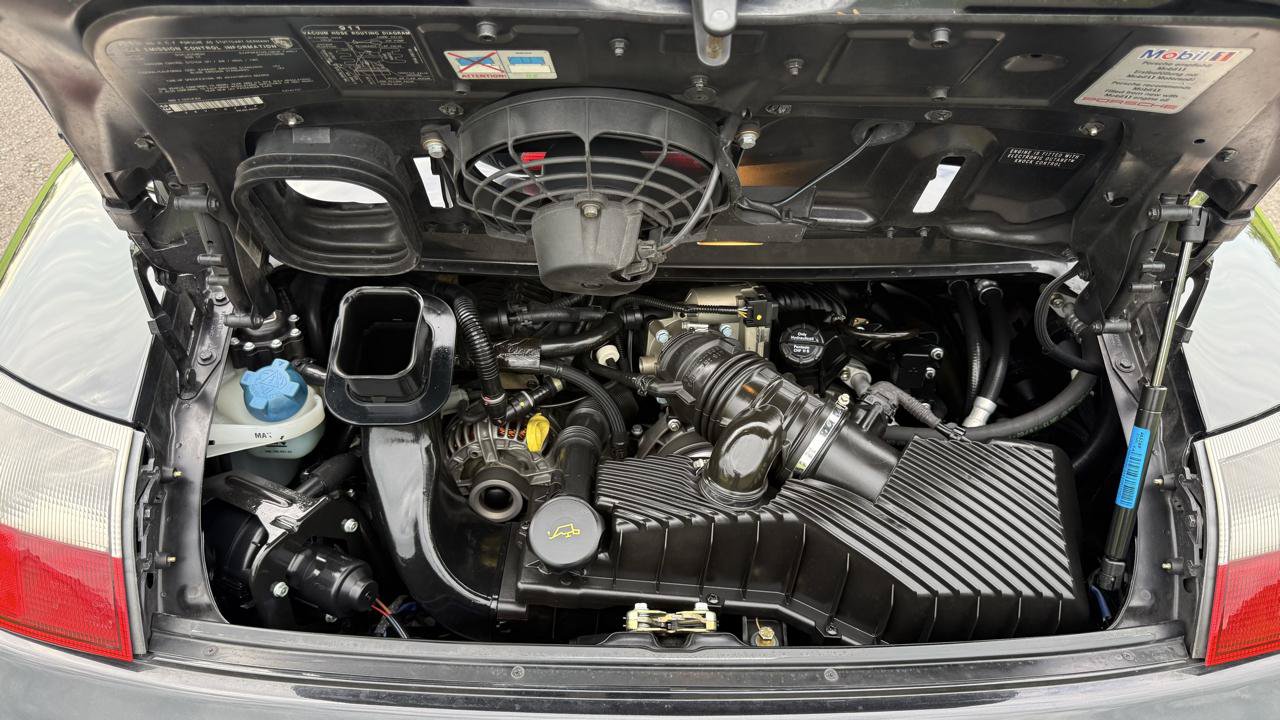 Used 2003 Porsche 911 Carrera RWD image 55