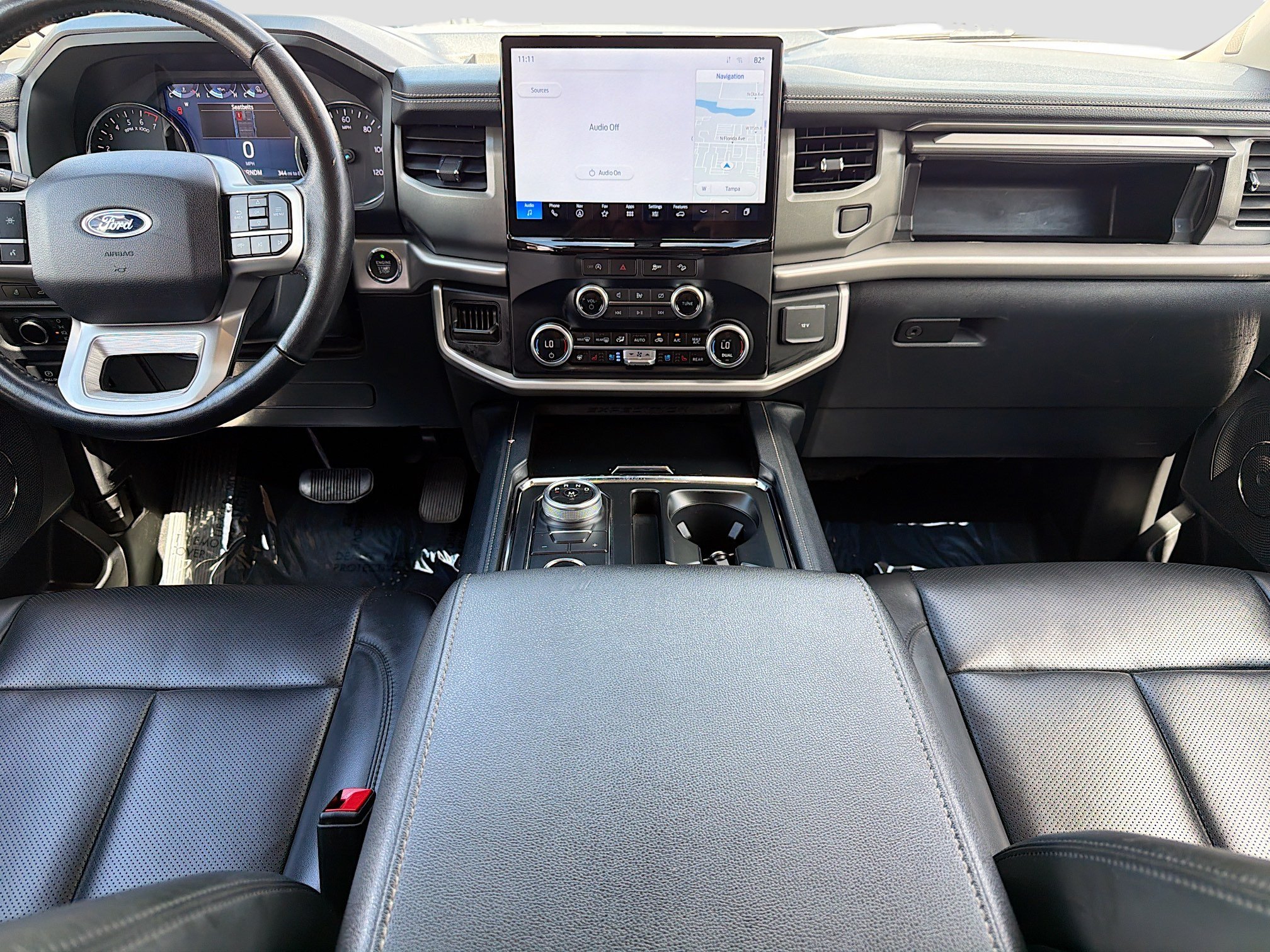 Used 2024 Ford Expedition XLT AWD/4WD image 18