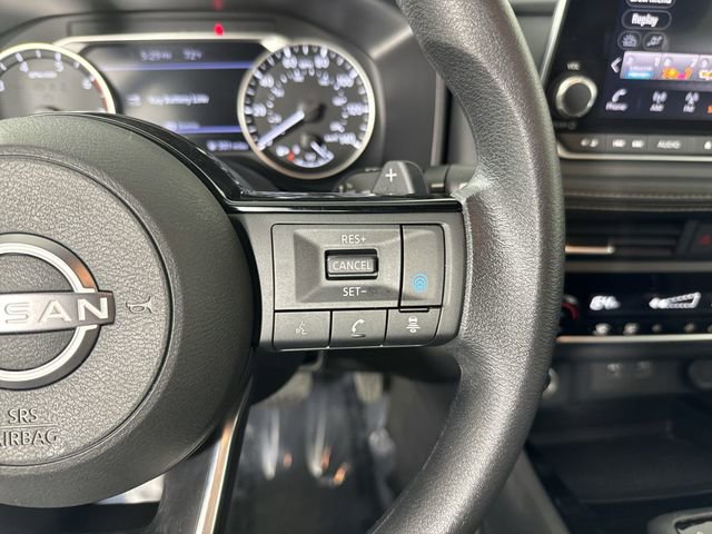 Used 2023 Nissan Rogue SV image 13