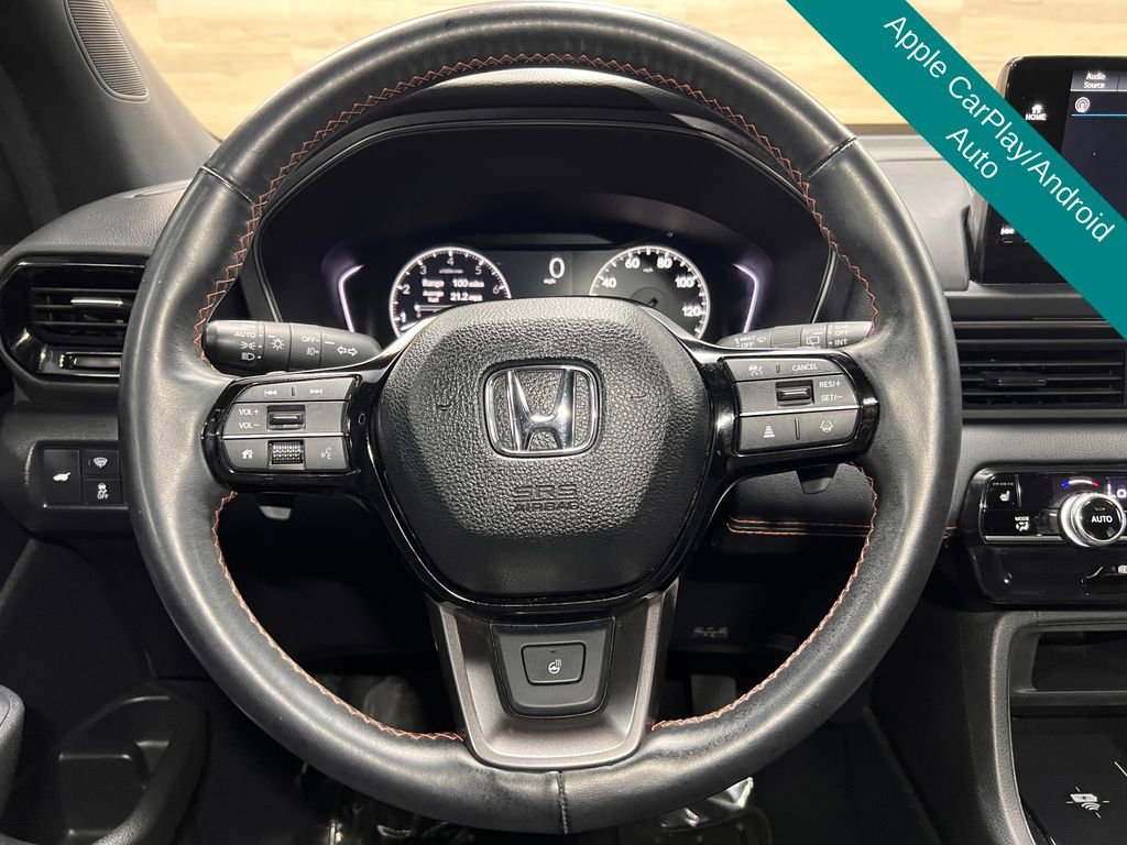 Used 2025 Honda Pilot TrailSport image 9
