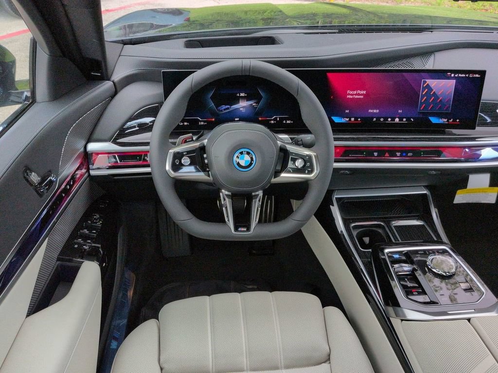 New 2026 BMW i7 xDrive60 w/ Executive Package AWD/4WD image 15