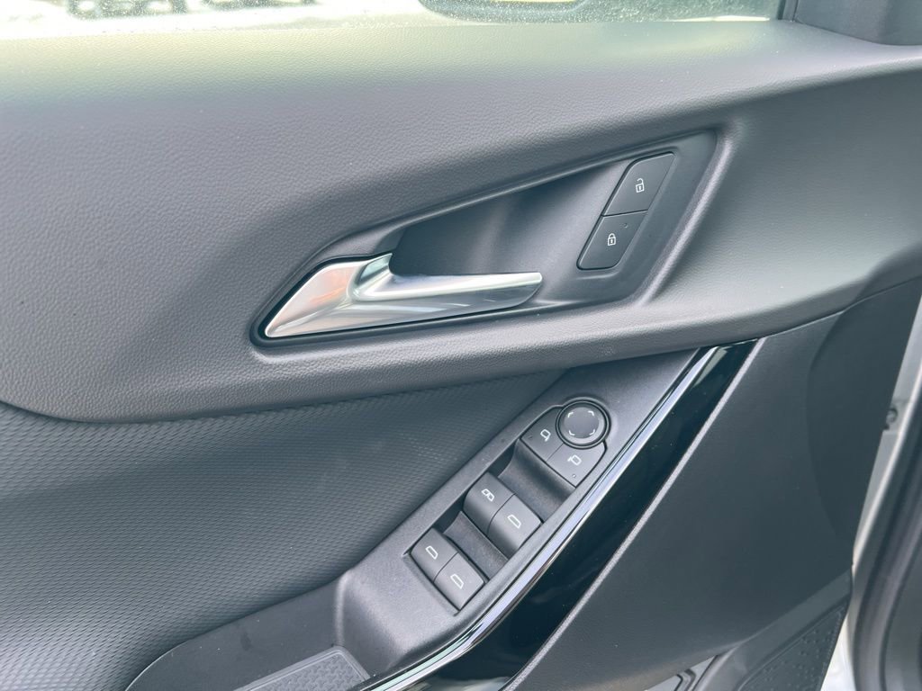 New 2026 Chevrolet Equinox LT w/ Convenience Package II image 8