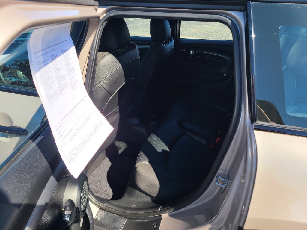 Used 2024 MINI Cooper S w/ Signature Upholstery Package FWD image 19