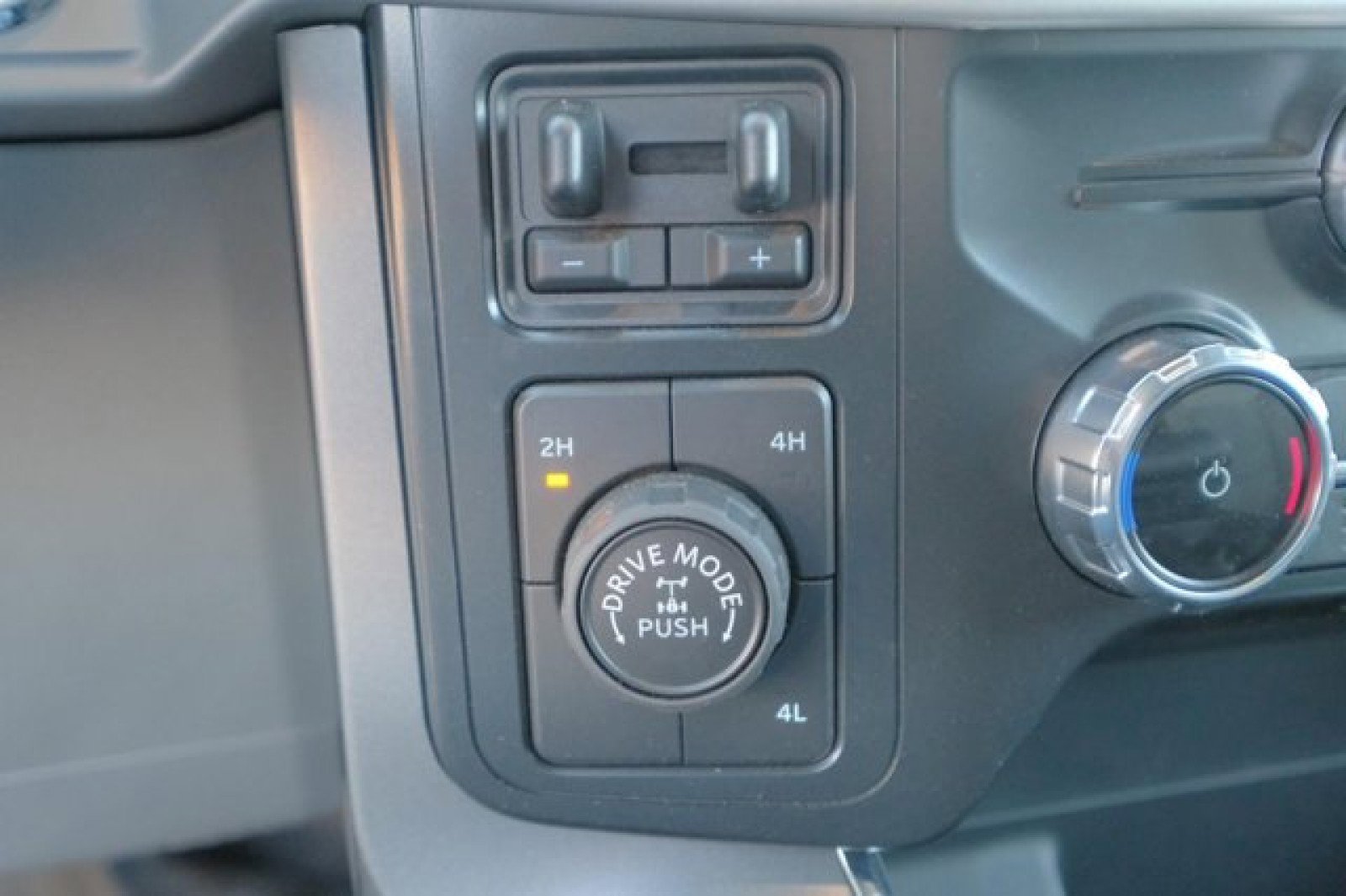 Used 2022 Ford F150 XLT w/ Equipment Group 302A High image 20