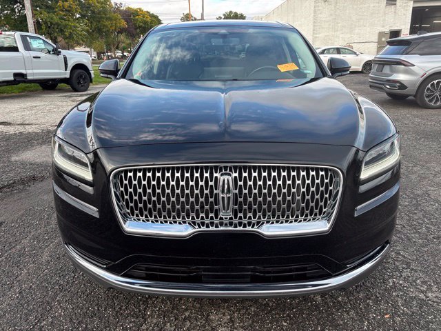 Used 2023 Lincoln Nautilus Reserve AWD/4WD image 4