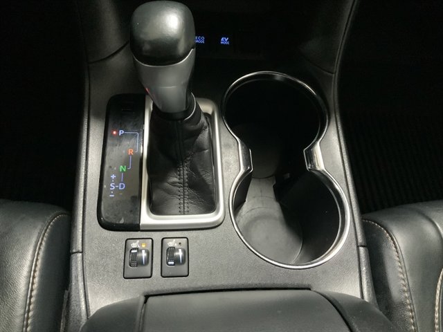 Used 2017 Toyota Highlander XLE AWD/4WD image 37