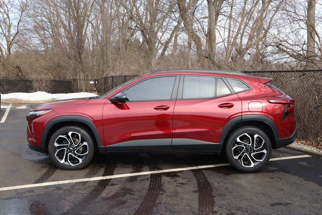Certified 2024 Chevrolet Trax RS w/ Sunroof Package image 5