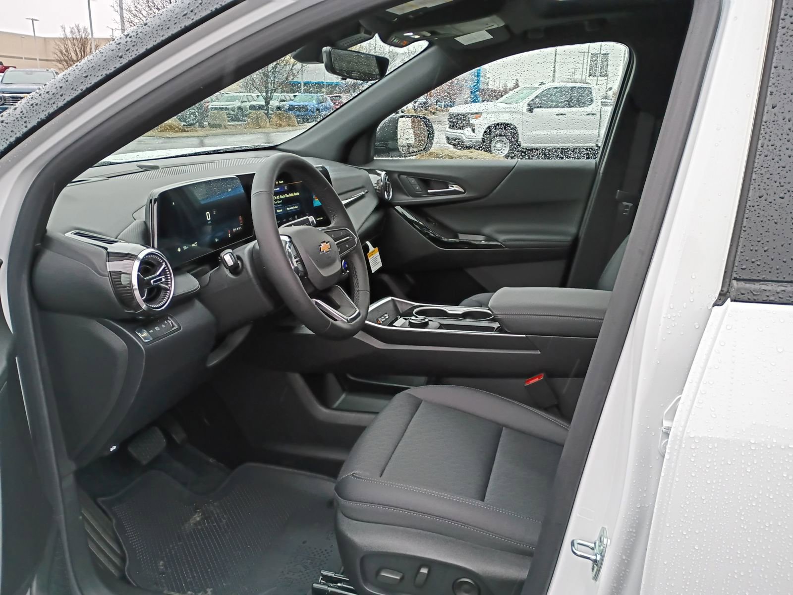 New 2026 Chevrolet Equinox LT w/ Convenience Package II image 29