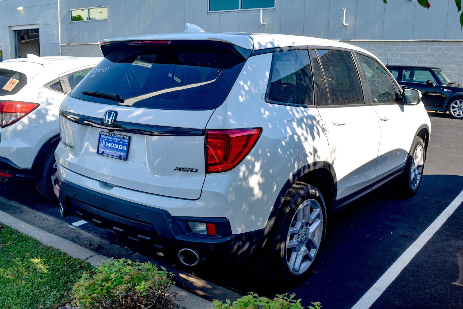 Used 2025 Honda Passport EX-L image 16