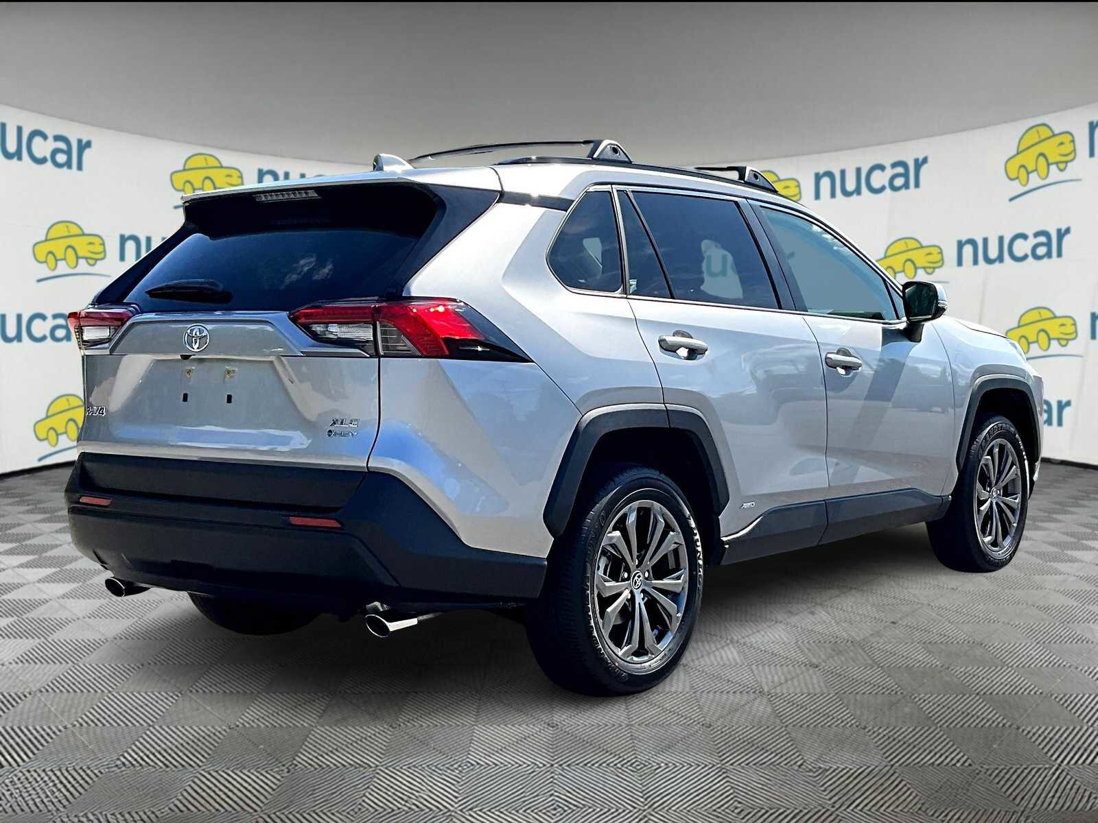 Used 2025 Toyota RAV4 XLE Premium image 6