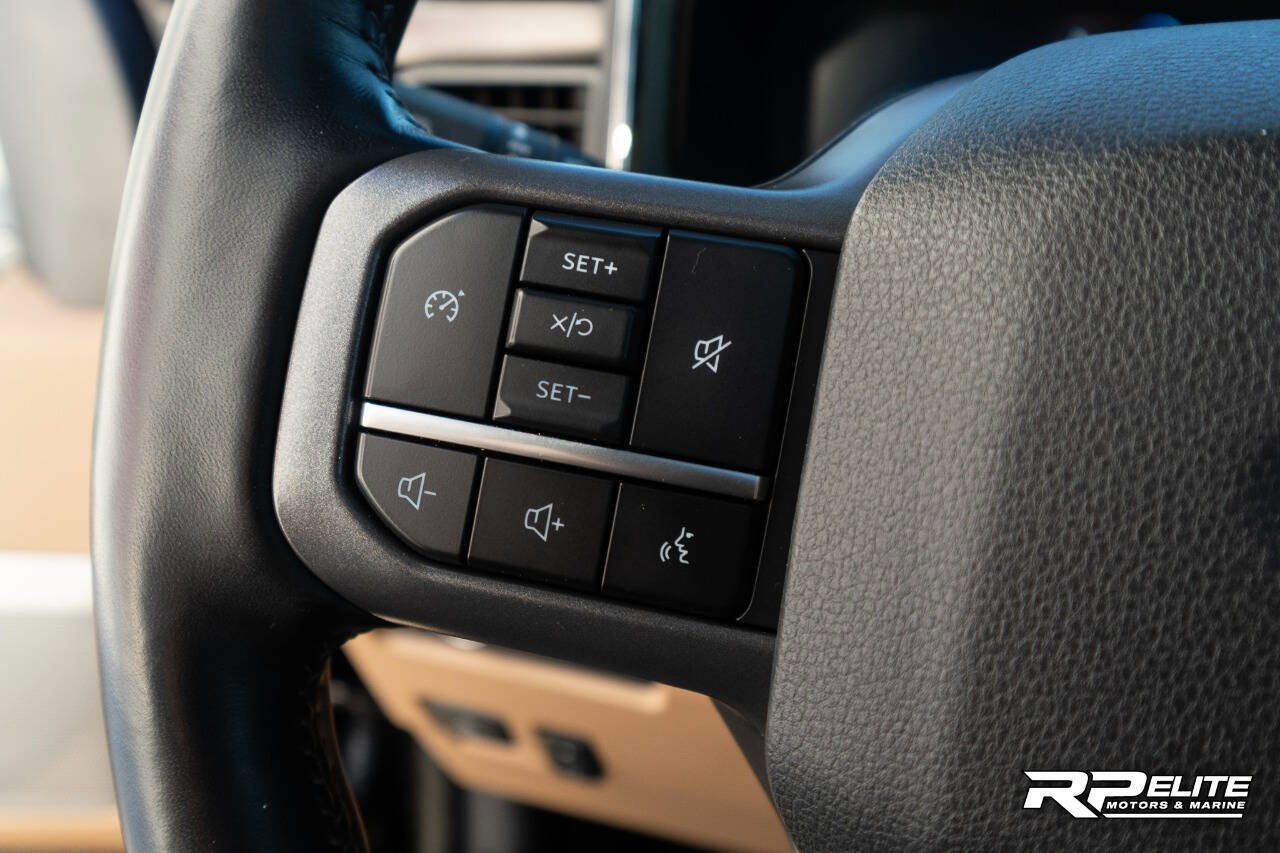 Used 2023 Ford F450 Lariat w/ FX4 Off-Road Package image 47