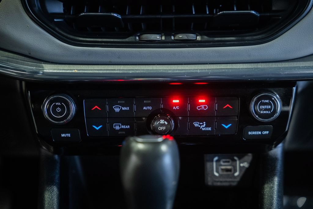 Certified 2022 Jeep Compass Limited AWD/4WD image 23