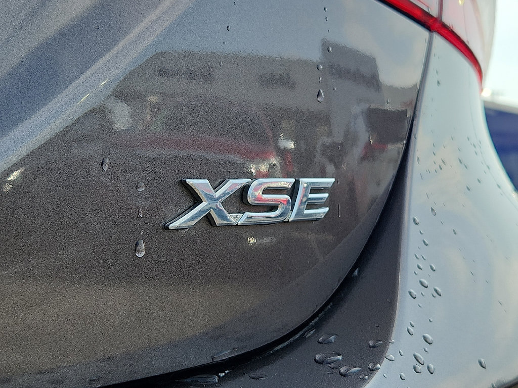 Used 2024 Toyota Camry XSE FWD image 30