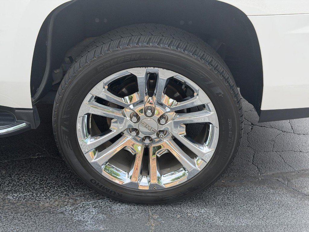Used 2019 GMC Yukon SLT w/ Premium Edition AWD/4WD image 7