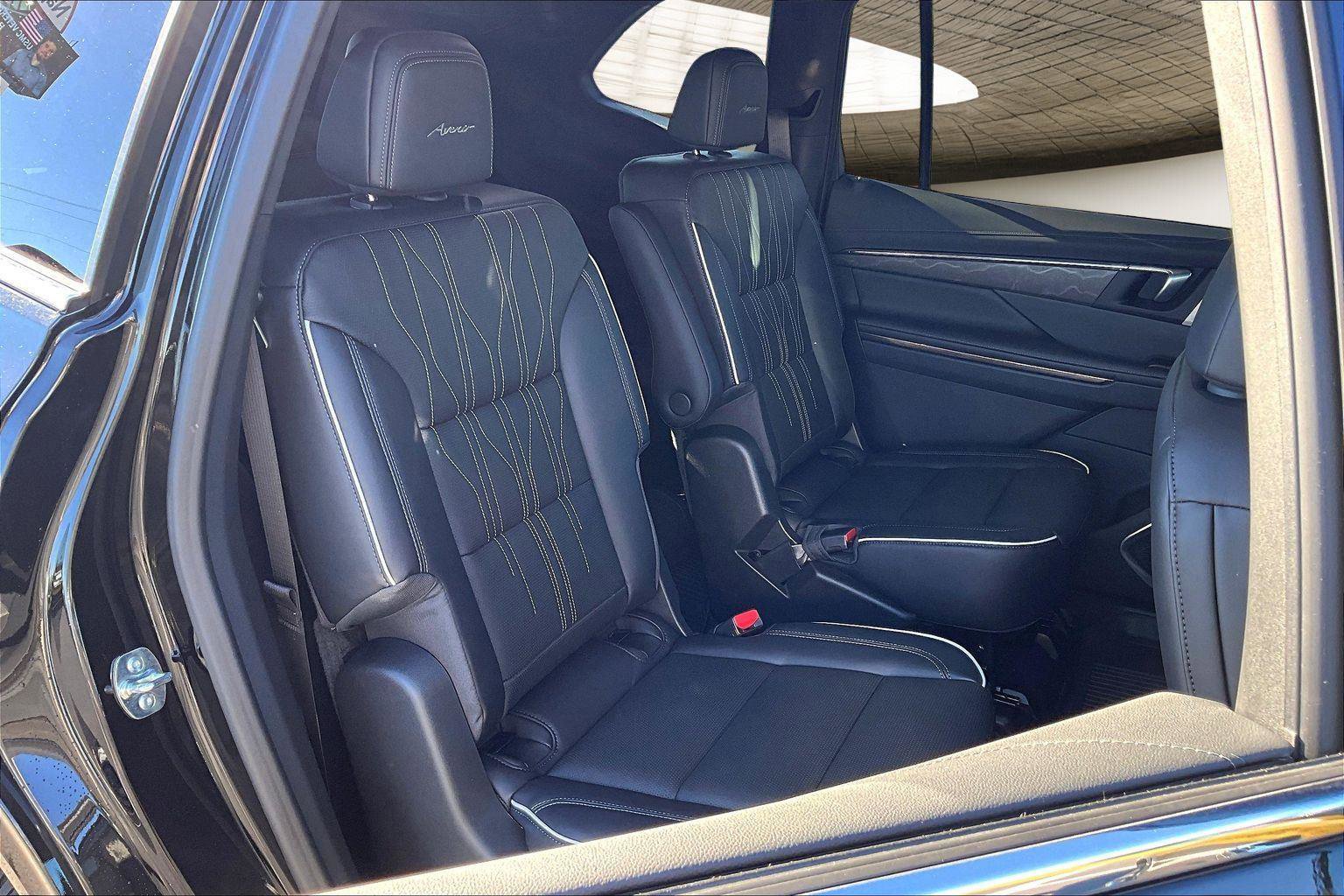 New 2026 Buick Enclave Avenir w/ Super Cruise Package image 9