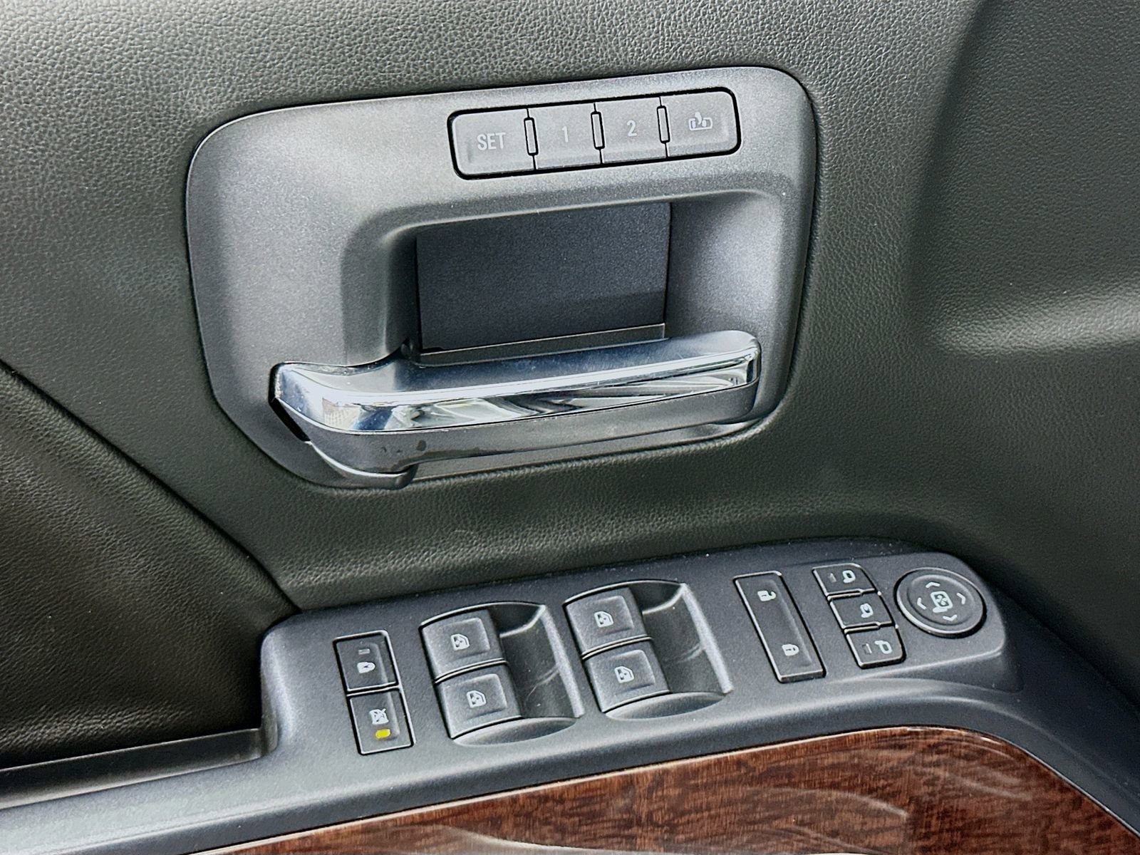 Used 2015 GMC Sierra 1500 SLT w/ SLT Crew Cab Value Package AWD/4WD image 20