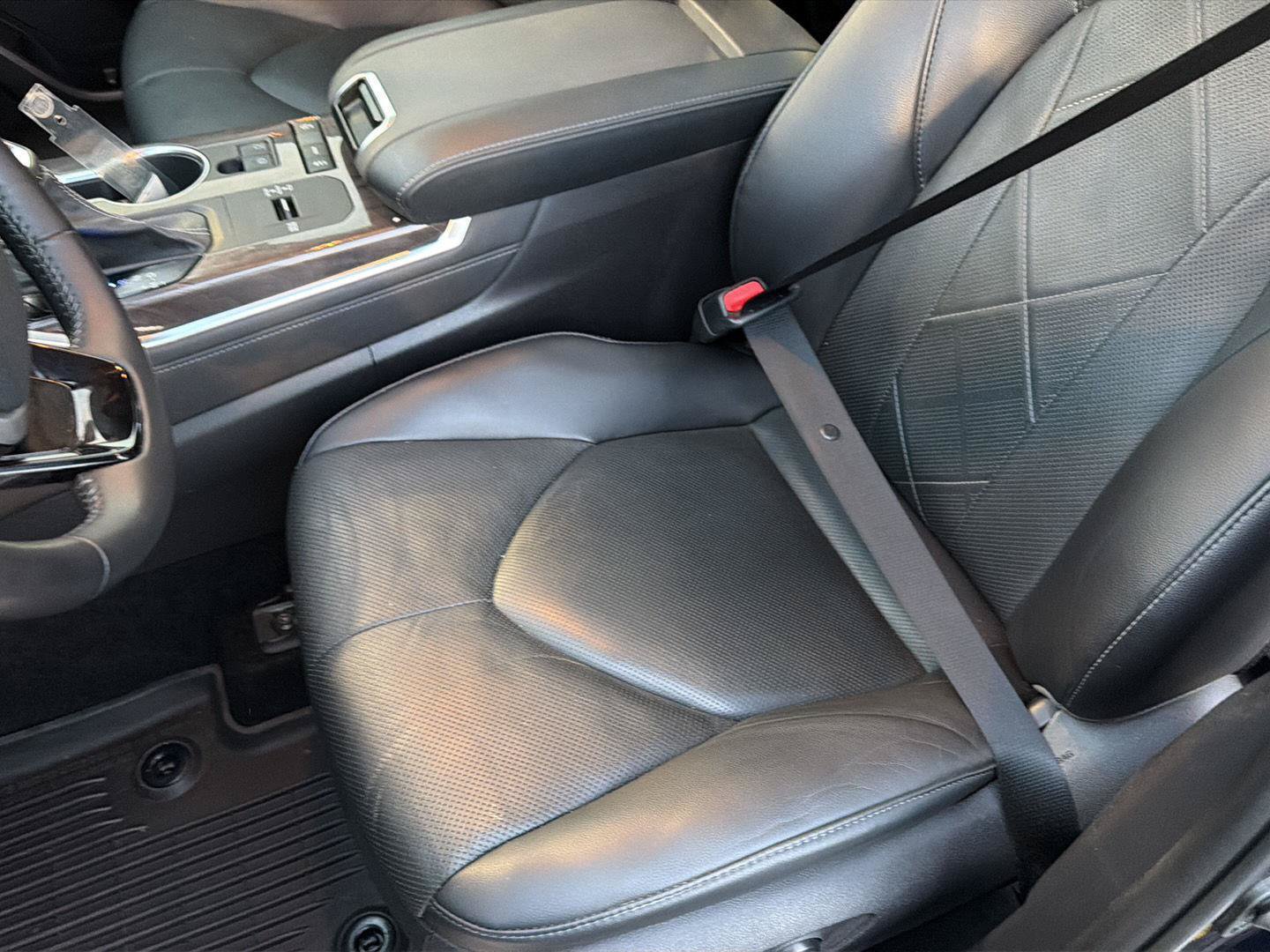 Used 2022 Toyota Highlander Platinum FWD image 33