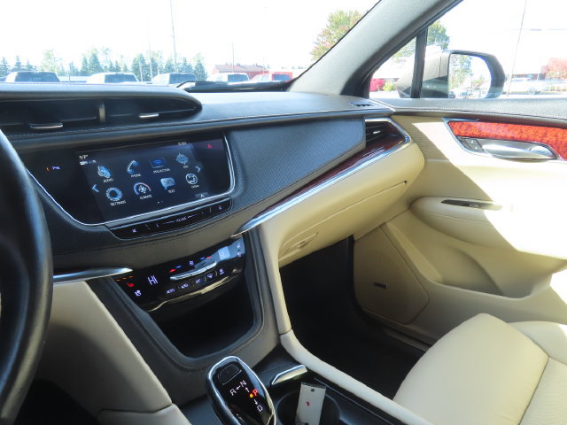 Used 2019 Cadillac XT5 Premium Luxury w/ Trailering Package AWD/4WD image 38