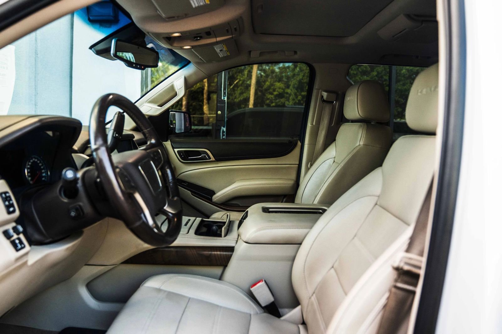 Used 2018 GMC Yukon Denali w/ Open Road Package RWD image 19