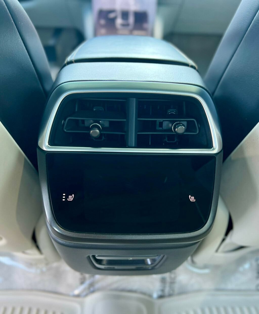 Used 2023 Lucid Air Touring AWD/4WD image 19