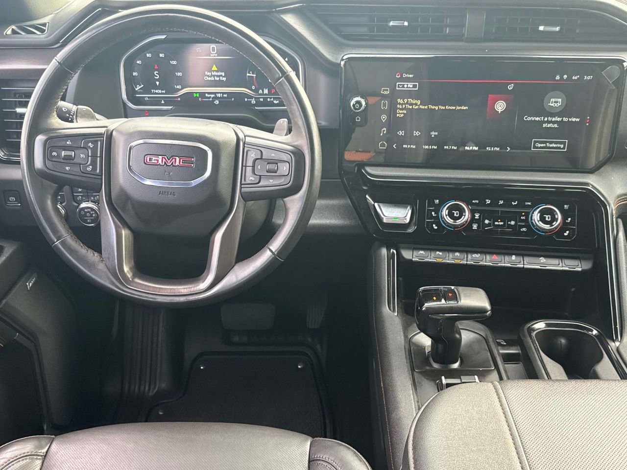 Used 2023 GMC Sierra 1500 AT4 w/ AT4 Premium Package AWD/4WD image 12
