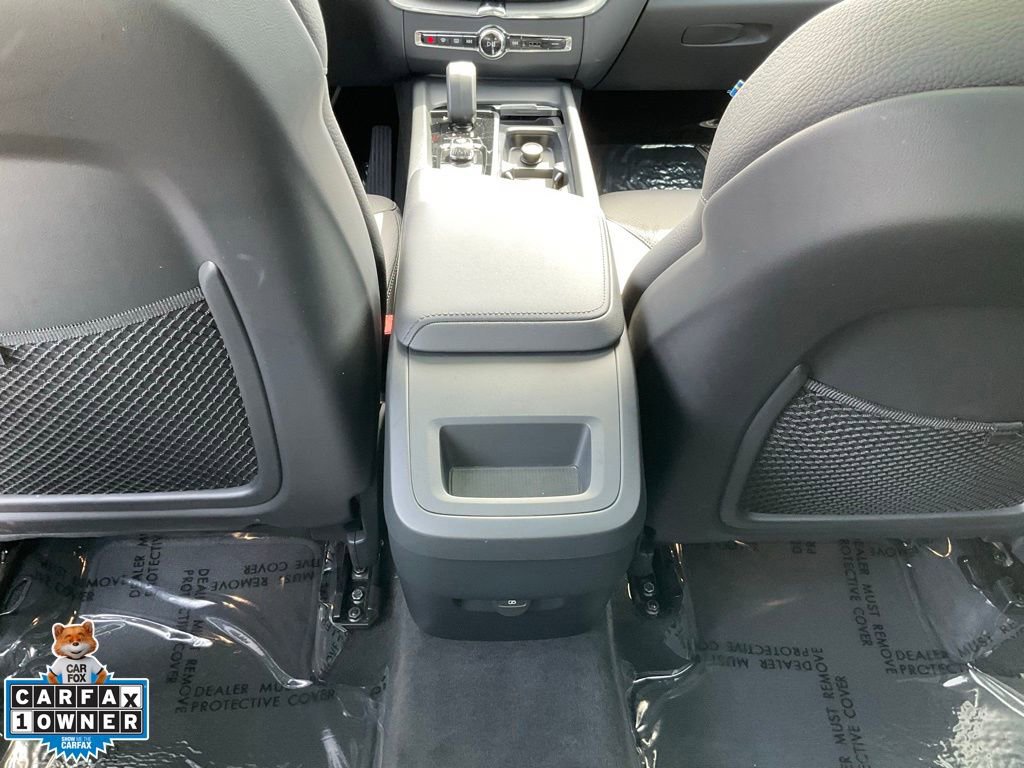 Used 2025 Volvo XC60 B5 Plus image 35
