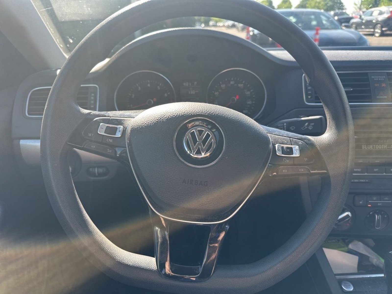 Used 2015 Volkswagen Jetta SE FWD image 15